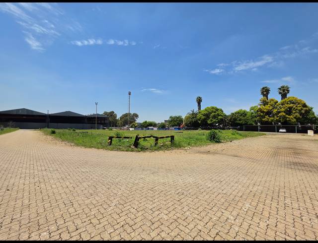 6,000M² VACANT LAND TO LET IN WADEVILLE